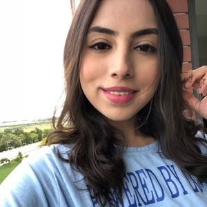 Meet your Posher, Munazza